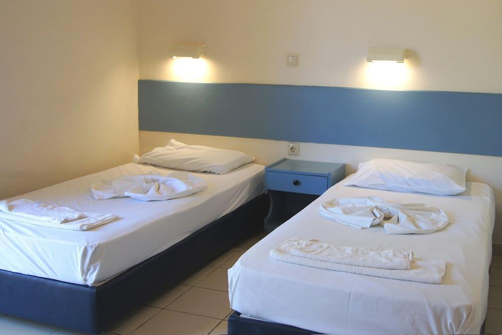 Seafront Beach Hotel Apartments Réthymnon Extérieur photo