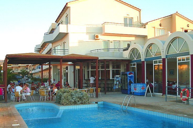 Seafront Beach Hotel Apartments Réthymnon Extérieur photo