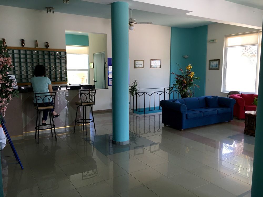 Seafront Beach Hotel Apartments Réthymnon Extérieur photo