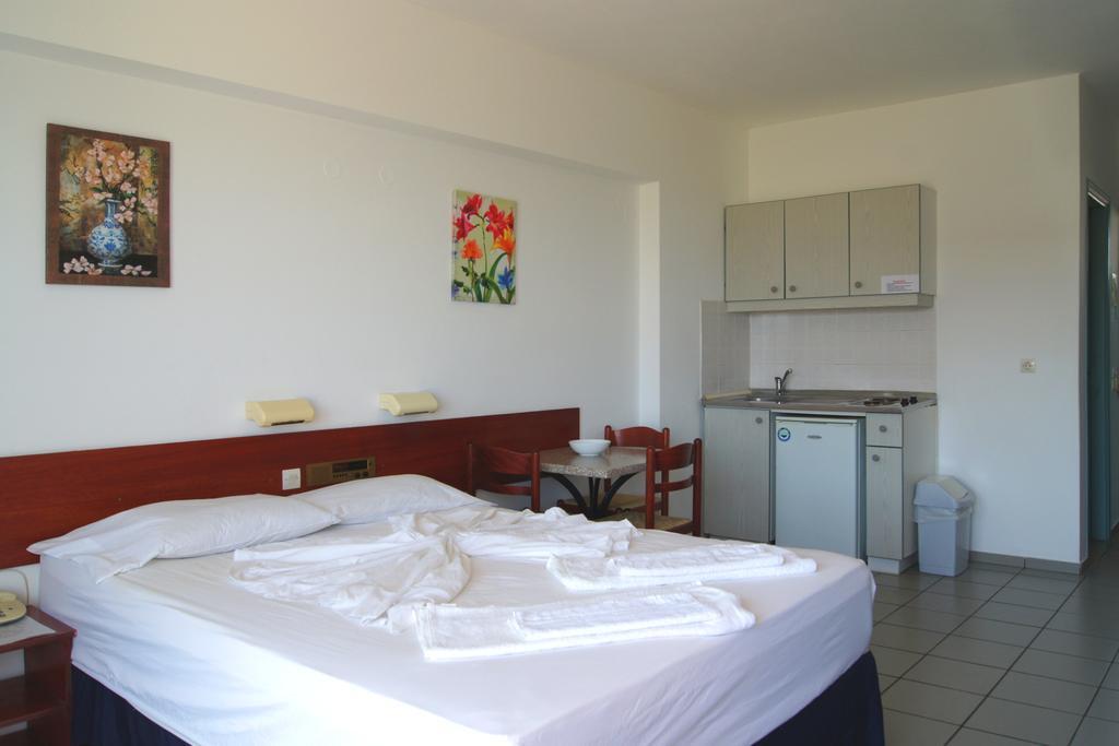 Seafront Beach Hotel Apartments Réthymnon Extérieur photo